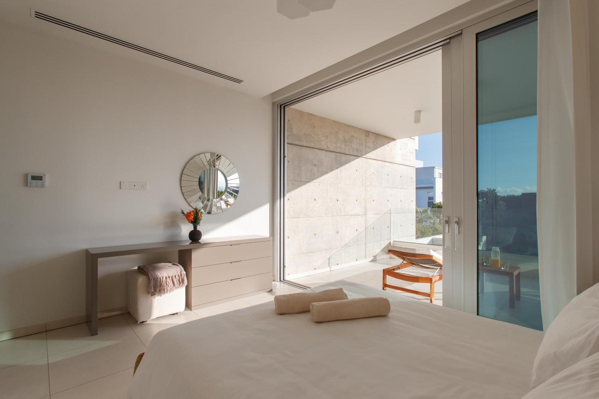 Villaer Vivo Mare Beachfront - Emerald *