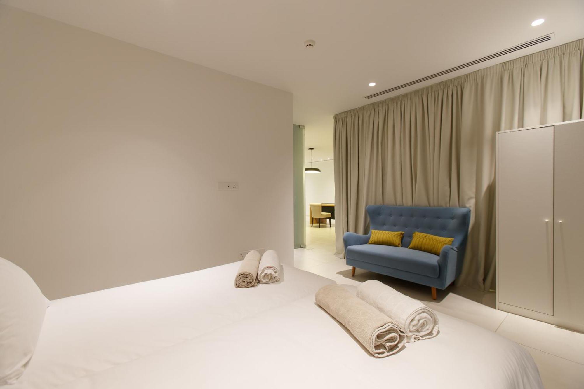 Vivo Mare Beachfront - Emerald Ayía Nápa